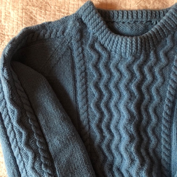 Cozy wool sweater - Picture 2 of 2